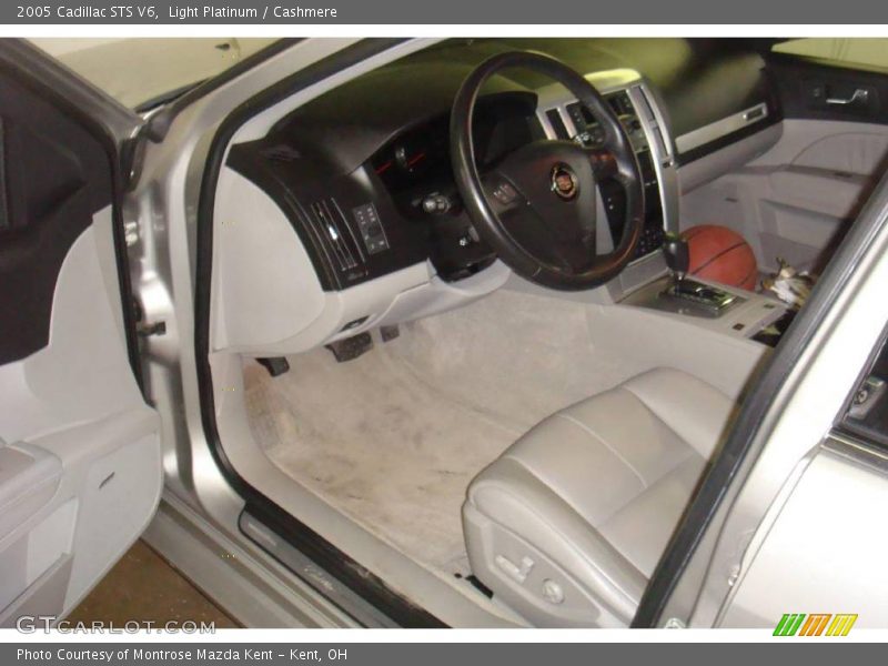 Light Platinum / Cashmere 2005 Cadillac STS V6