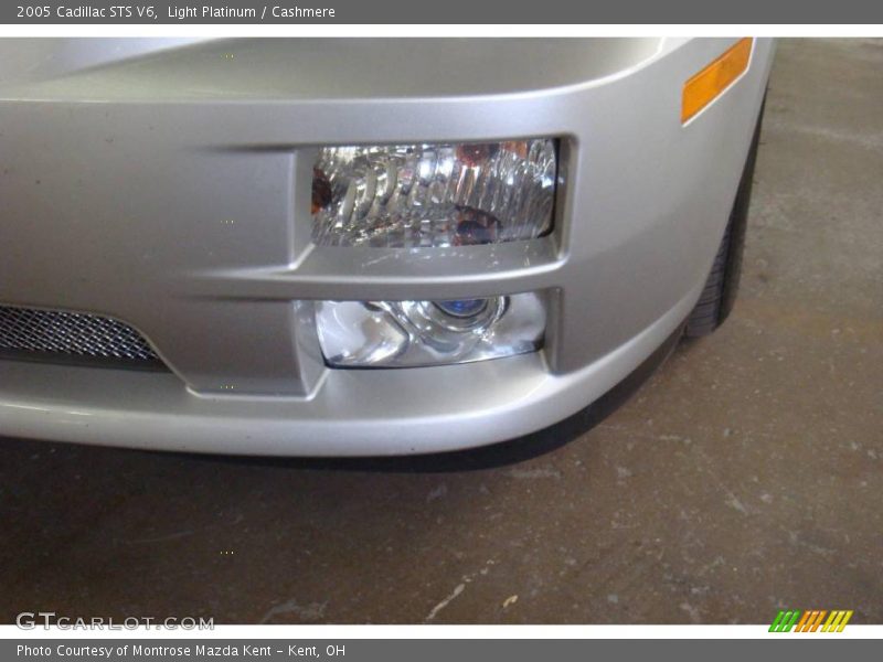 Light Platinum / Cashmere 2005 Cadillac STS V6