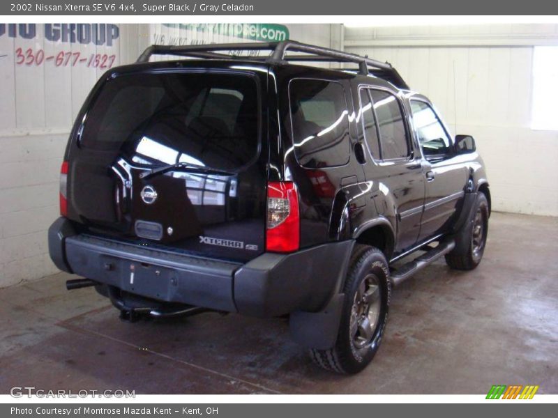 Super Black / Gray Celadon 2002 Nissan Xterra SE V6 4x4