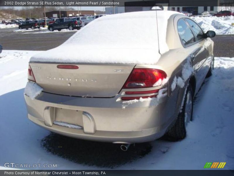Light Almond Pearl / Sandstone 2002 Dodge Stratus SE Plus Sedan