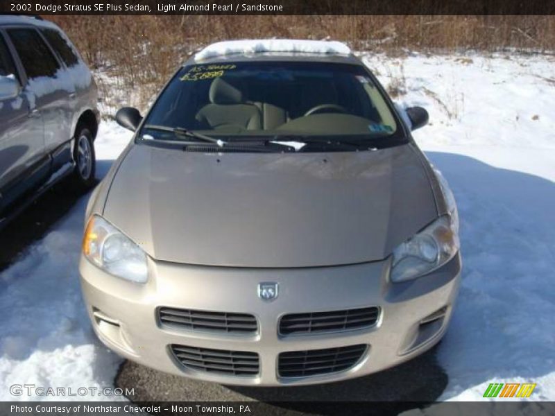 Light Almond Pearl / Sandstone 2002 Dodge Stratus SE Plus Sedan