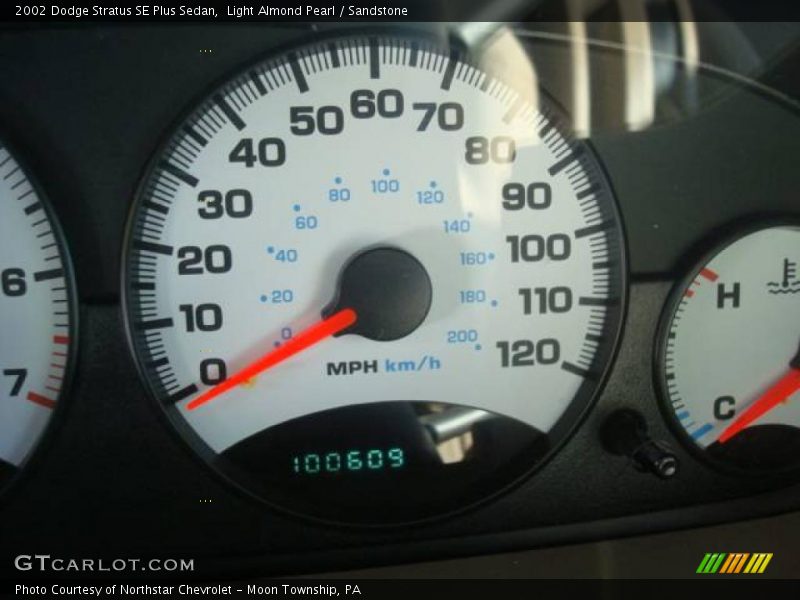 Light Almond Pearl / Sandstone 2002 Dodge Stratus SE Plus Sedan