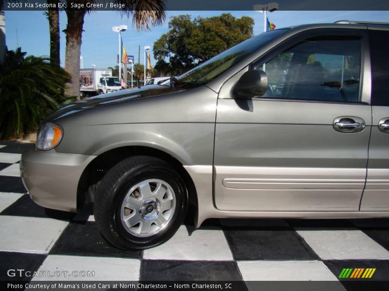 Sage Green / Beige 2003 Kia Sedona EX