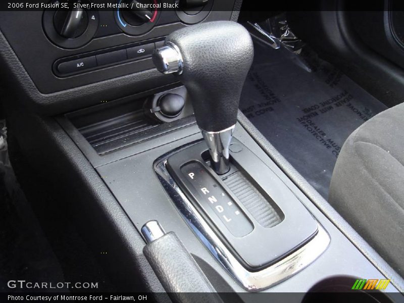 Silver Frost Metallic / Charcoal Black 2006 Ford Fusion SE