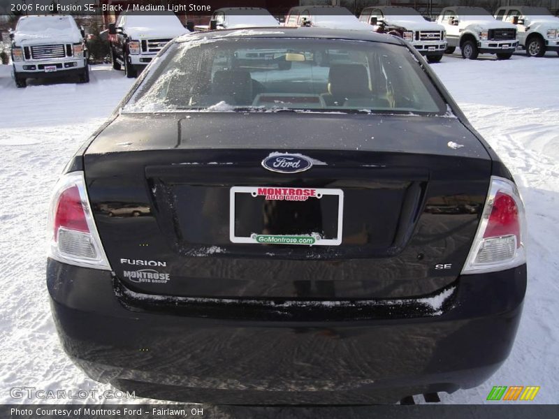 Black / Medium Light Stone 2006 Ford Fusion SE