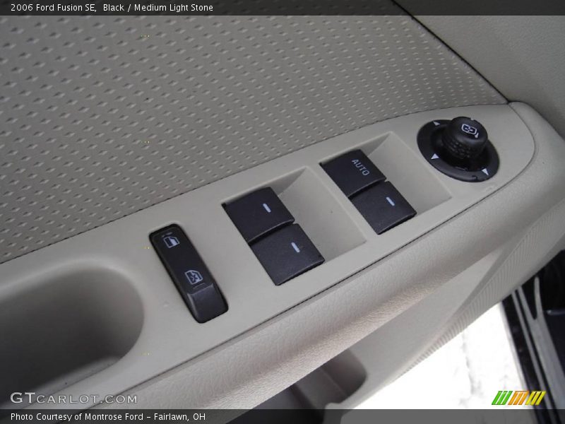 Black / Medium Light Stone 2006 Ford Fusion SE