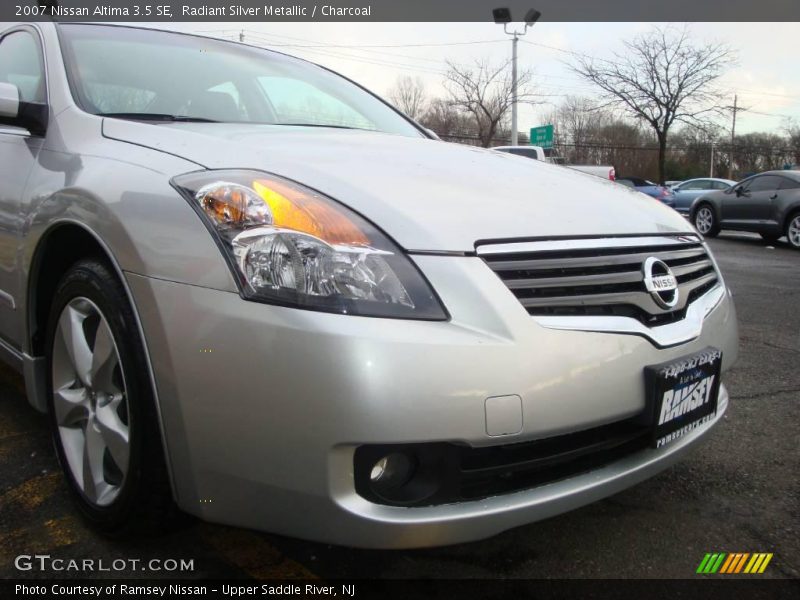 Radiant Silver Metallic / Charcoal 2007 Nissan Altima 3.5 SE
