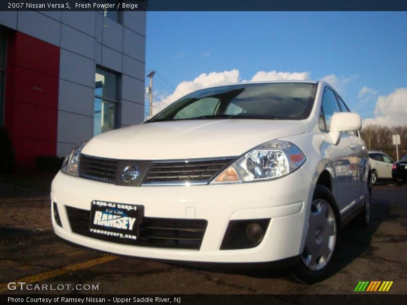Fresh Powder / Beige 2007 Nissan Versa S