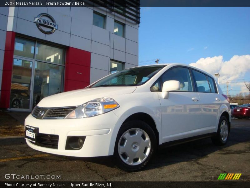Fresh Powder / Beige 2007 Nissan Versa S