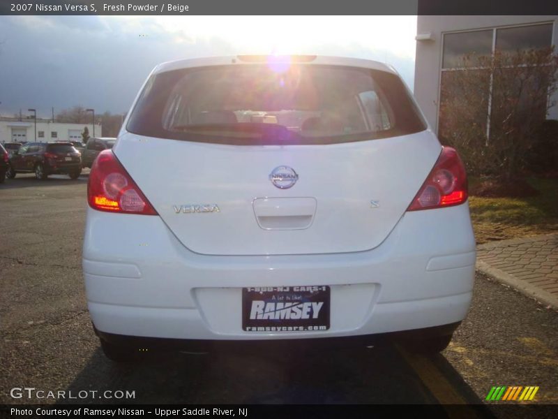 Fresh Powder / Beige 2007 Nissan Versa S
