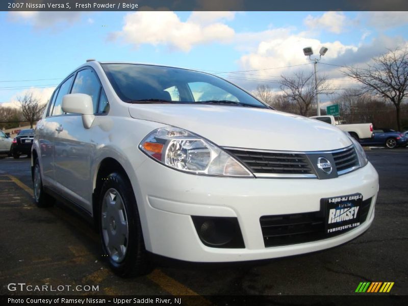 Fresh Powder / Beige 2007 Nissan Versa S