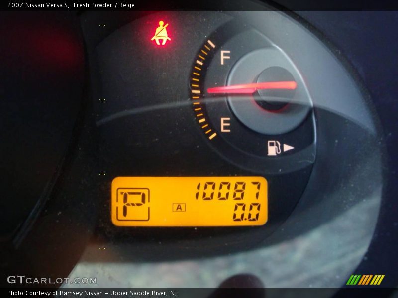 Fresh Powder / Beige 2007 Nissan Versa S
