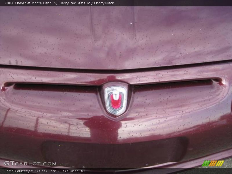 Berry Red Metallic / Ebony Black 2004 Chevrolet Monte Carlo LS