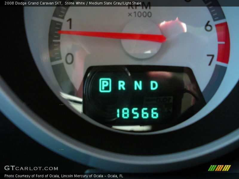 Stone White / Medium Slate Gray/Light Shale 2008 Dodge Grand Caravan SXT