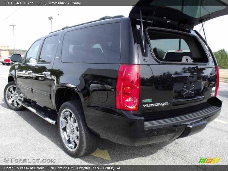 Onyx Black / Ebony 2010 GMC Yukon XL SLT