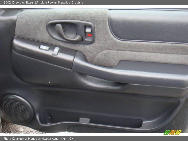 Light Pewter Metallic / Graphite 2002 Chevrolet Blazer LS