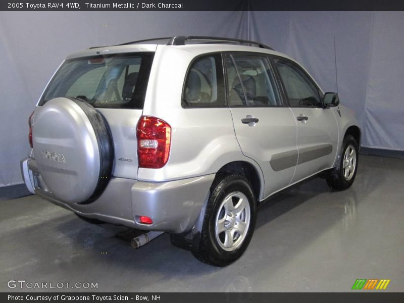 Titanium Metallic / Dark Charcoal 2005 Toyota RAV4 4WD