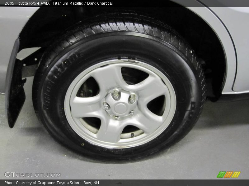 Titanium Metallic / Dark Charcoal 2005 Toyota RAV4 4WD