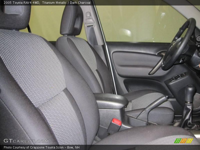 Titanium Metallic / Dark Charcoal 2005 Toyota RAV4 4WD