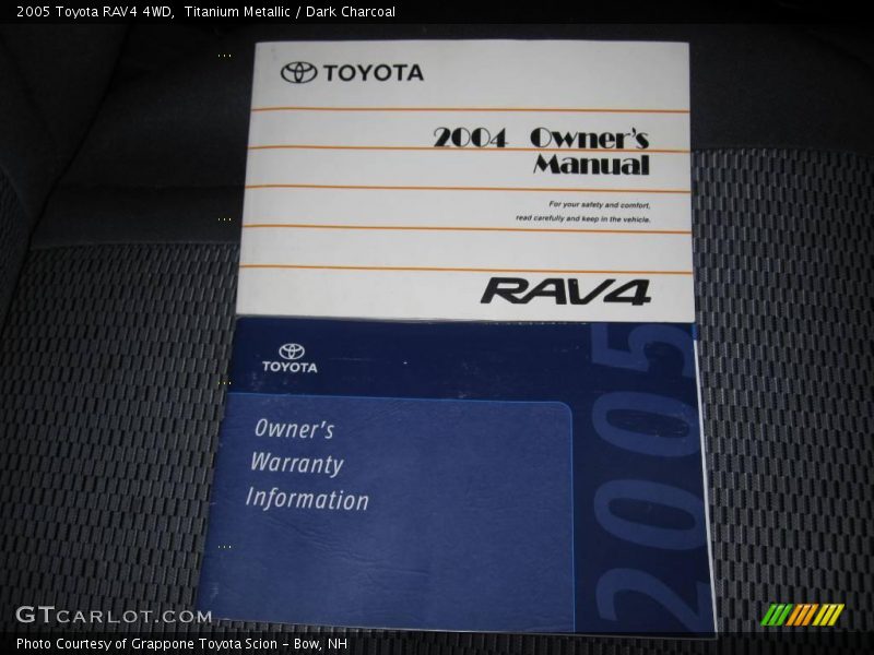 Titanium Metallic / Dark Charcoal 2005 Toyota RAV4 4WD