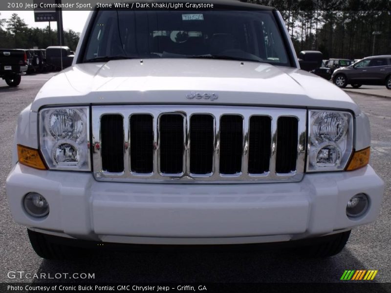 Stone White / Dark Khaki/Light Graystone 2010 Jeep Commander Sport