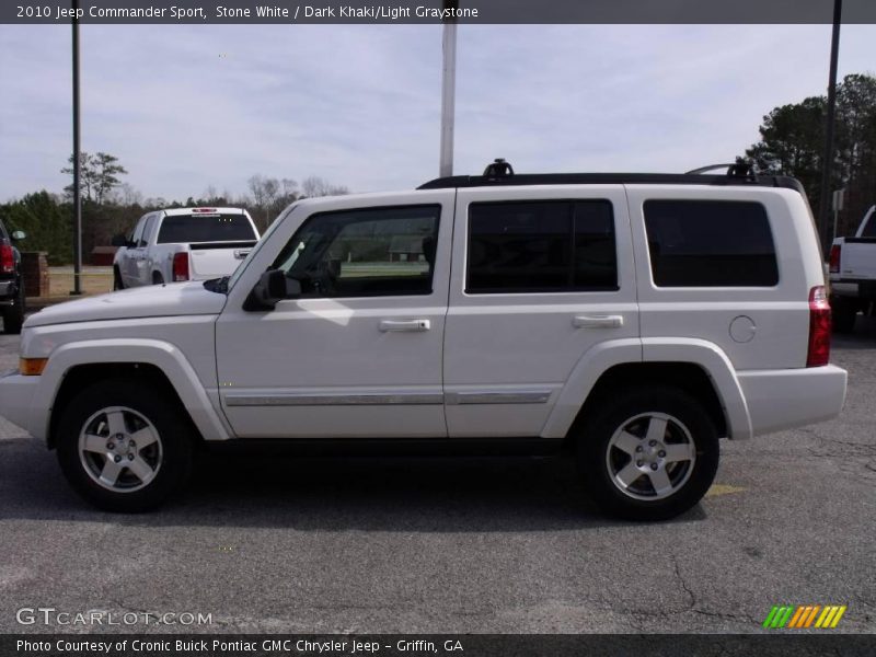 Stone White / Dark Khaki/Light Graystone 2010 Jeep Commander Sport
