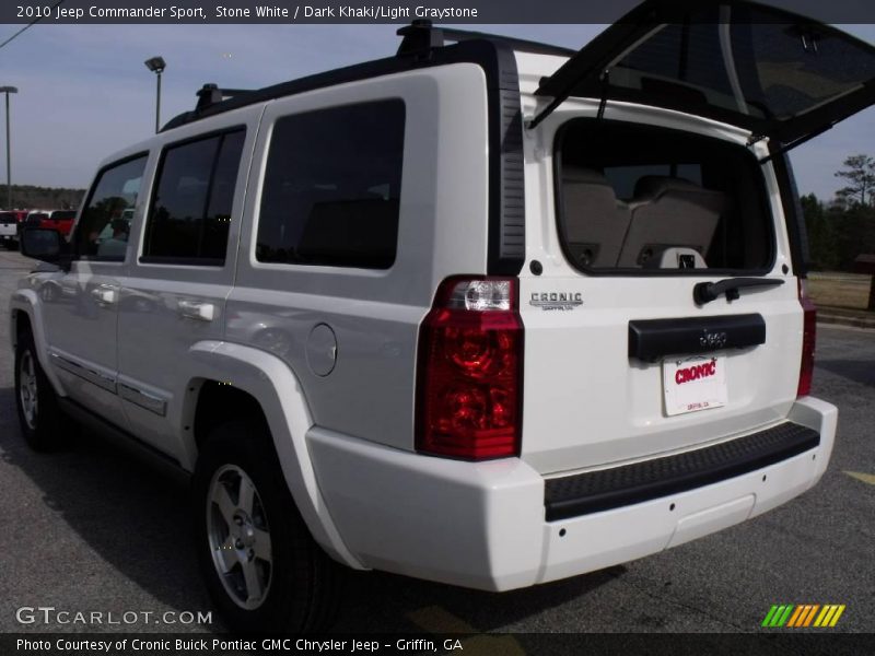 Stone White / Dark Khaki/Light Graystone 2010 Jeep Commander Sport