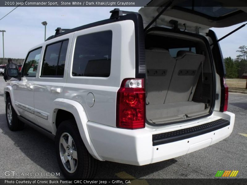 Stone White / Dark Khaki/Light Graystone 2010 Jeep Commander Sport