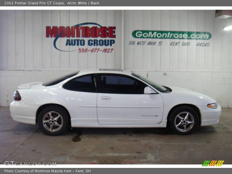 Arctic White / Black 2001 Pontiac Grand Prix GT Coupe
