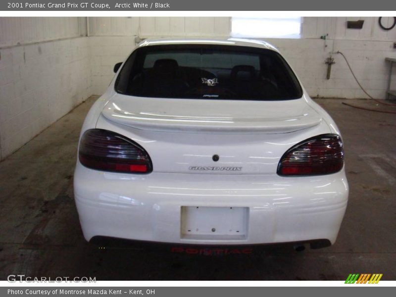 Arctic White / Black 2001 Pontiac Grand Prix GT Coupe
