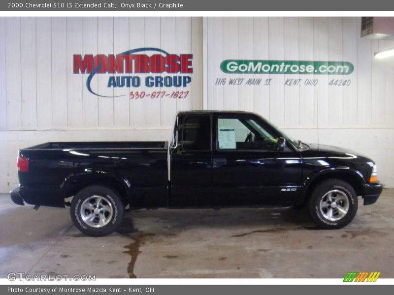 Onyx Black / Graphite 2000 Chevrolet S10 LS Extended Cab