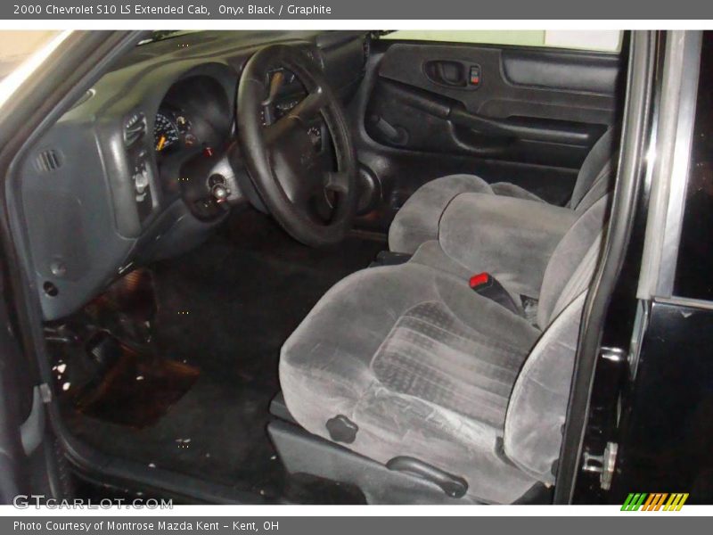 Onyx Black / Graphite 2000 Chevrolet S10 LS Extended Cab