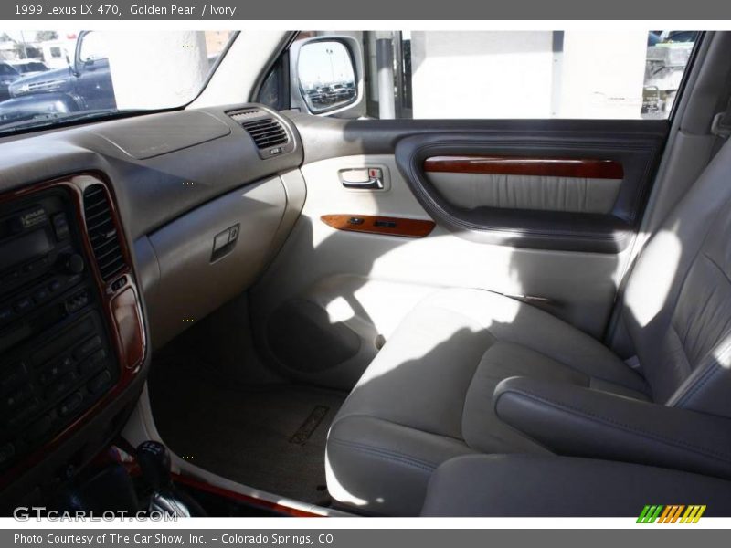 Golden Pearl / Ivory 1999 Lexus LX 470
