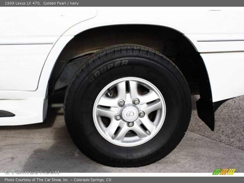 Golden Pearl / Ivory 1999 Lexus LX 470