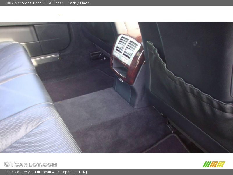 Black / Black 2007 Mercedes-Benz S 550 Sedan