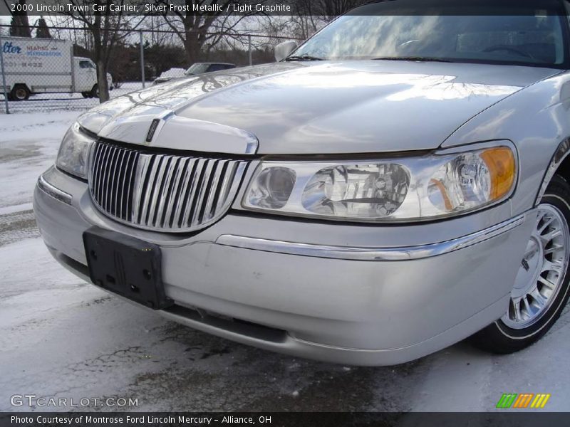 Silver Frost Metallic / Light Graphite 2000 Lincoln Town Car Cartier