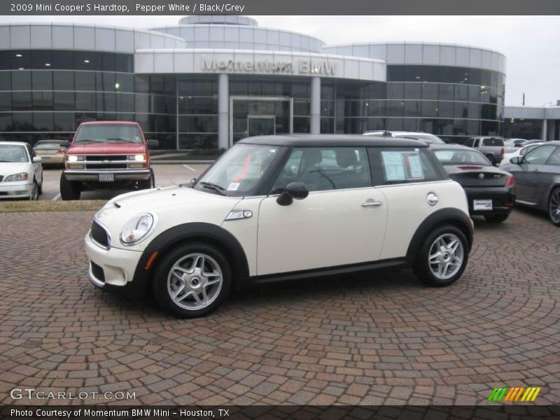 Pepper White / Black/Grey 2009 Mini Cooper S Hardtop