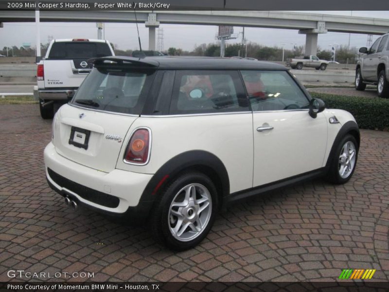 Pepper White / Black/Grey 2009 Mini Cooper S Hardtop