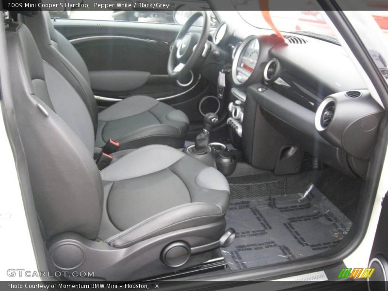 Pepper White / Black/Grey 2009 Mini Cooper S Hardtop