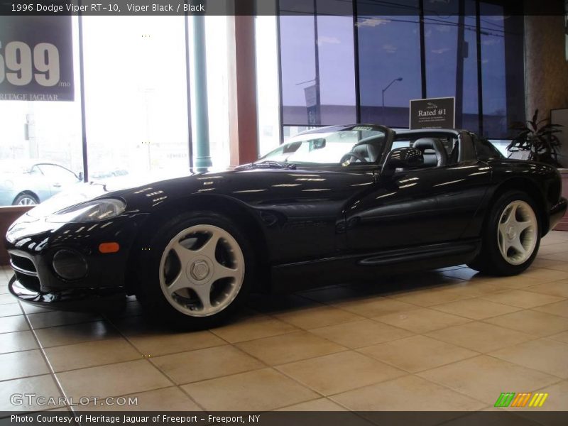 Viper Black / Black 1996 Dodge Viper RT-10