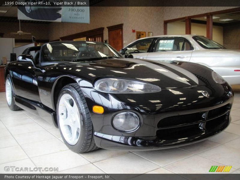 Viper Black / Black 1996 Dodge Viper RT-10