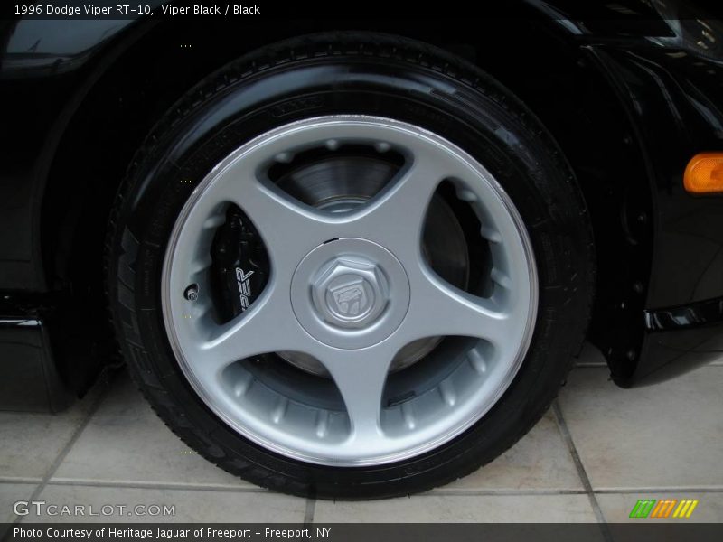 Viper Black / Black 1996 Dodge Viper RT-10