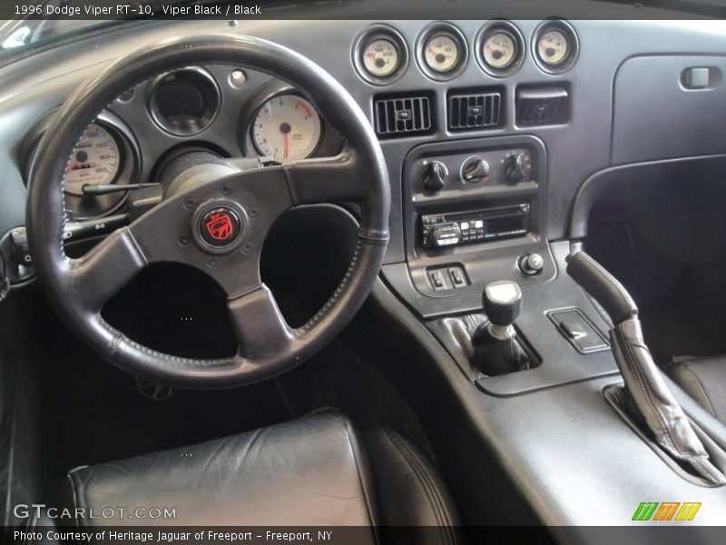 Viper Black / Black 1996 Dodge Viper RT-10