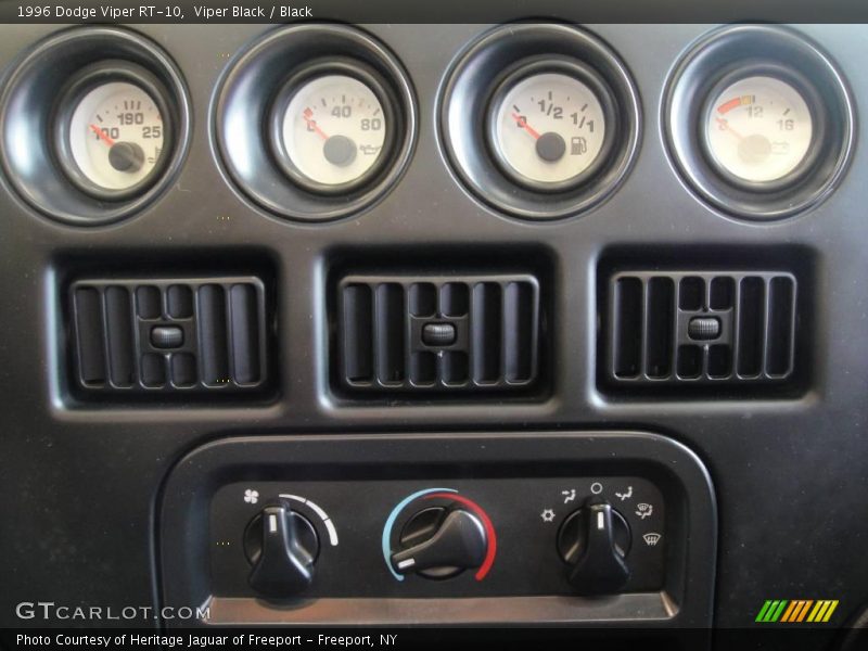 Viper Black / Black 1996 Dodge Viper RT-10