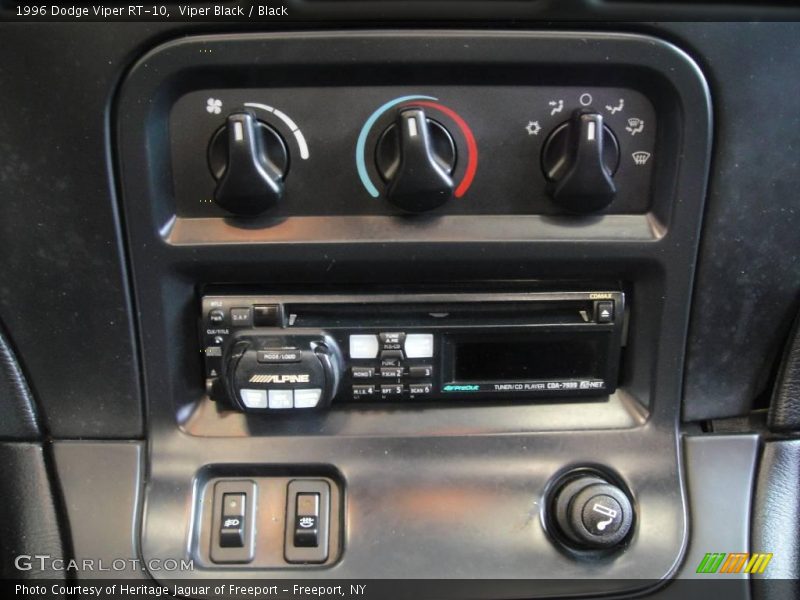 Viper Black / Black 1996 Dodge Viper RT-10