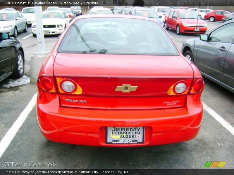 Victory Red / Graphite 2004 Chevrolet Cavalier Sedan