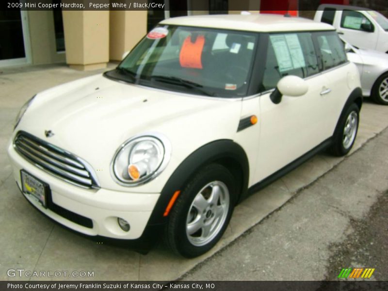 Pepper White / Black/Grey 2009 Mini Cooper Hardtop