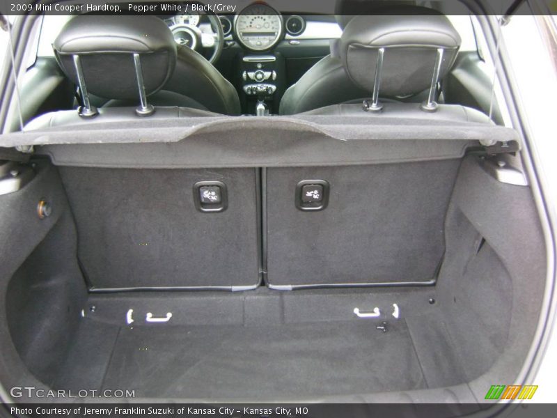 Pepper White / Black/Grey 2009 Mini Cooper Hardtop