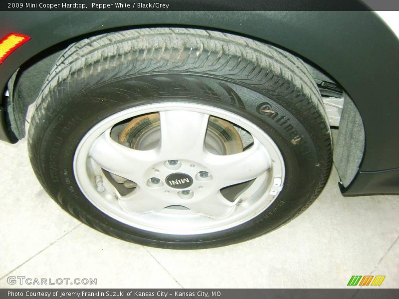 Pepper White / Black/Grey 2009 Mini Cooper Hardtop