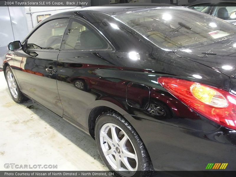 Black / Ivory 2004 Toyota Solara SLE V6 Coupe